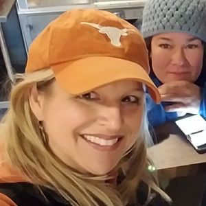 Meet your Posher, Lisa